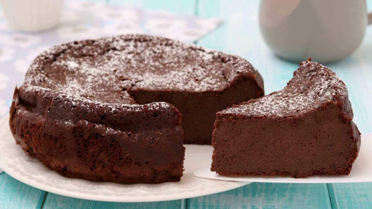 Gateau Au Chocolat Sans Farine Et Sans Beurre Pret En 5 Minutes La Recette Parfaite