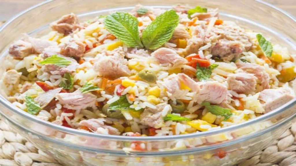 Salade De Riz Au Thon Et Aux Ufs Durs Irr Sistible La Recette Parfaite