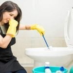 Comment faire disparaitre l’odeur désagréable de la salle de bain