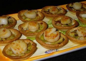Mini-tartelettes fondue de poireaux et noix de St Jacques (sans corail)