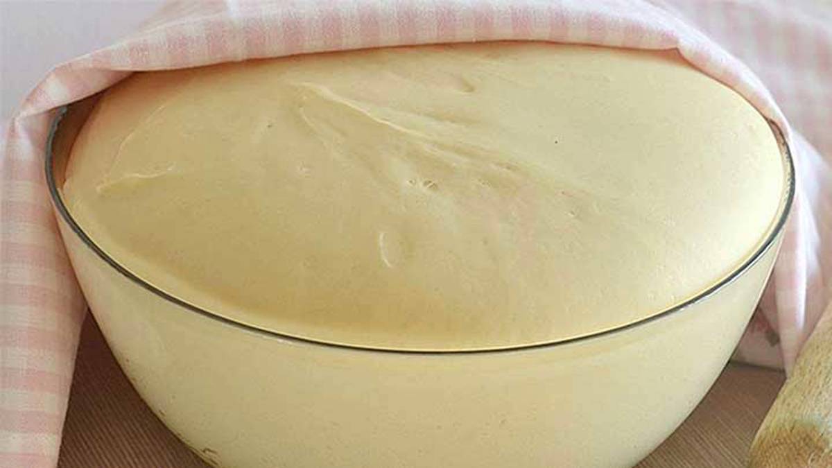Pâte à beignets et brioche à la crème fraiche