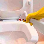 Se débarrasser des mauvaises odeurs de la salle de bain avec du bicarbonate, rien de plus simple !