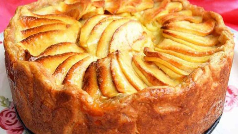 Tarte Aux Pommes : Conviviale ! - La Recette Parfaite