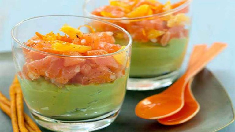 Verrines Au Guacamole, Saumon Fumé Et Orange : Agréables ! – La Recette ...