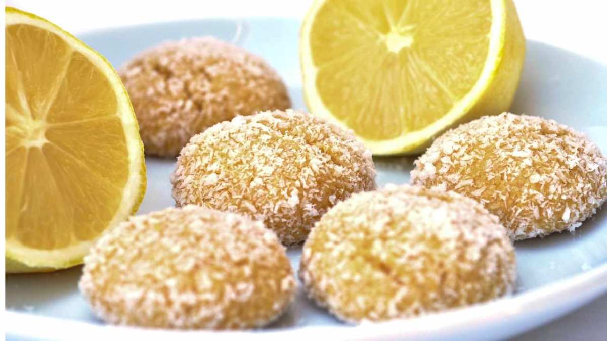 Biscuits au citron fourrés à la crème