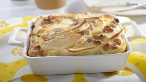 Clafoutis aux pommes et aux raisins secs
