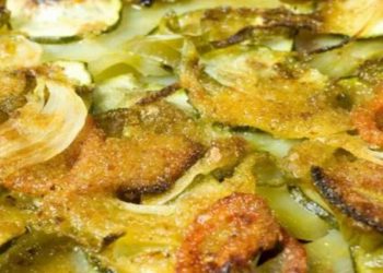 Courgettes pommes de terre et oignons en croûte