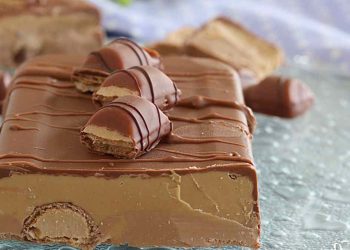 Bûche au Kinder Bueno