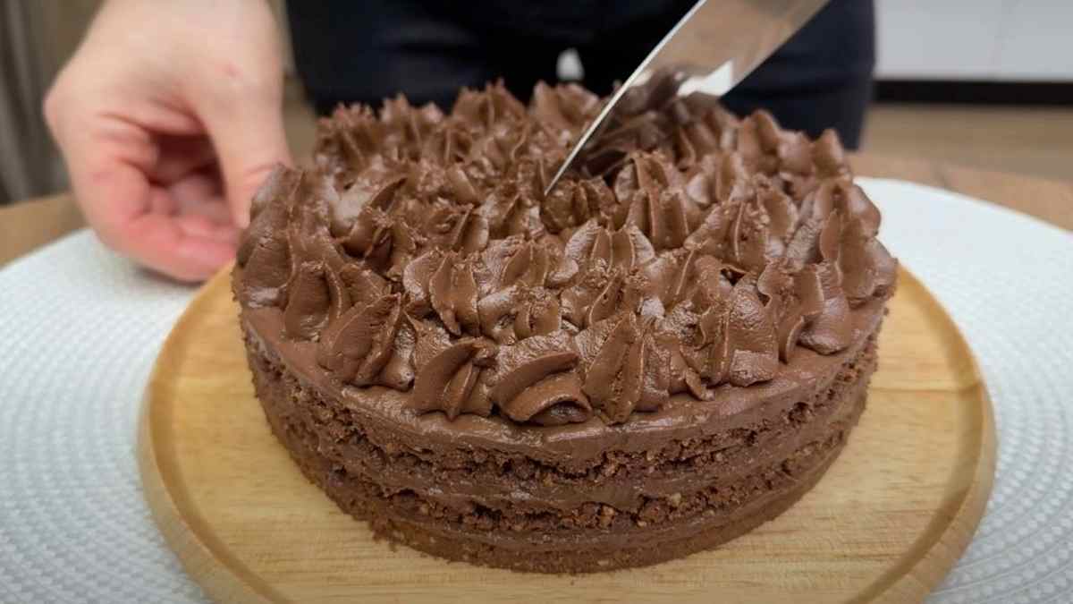 Un gâteau au chocolat sans farine ni levure