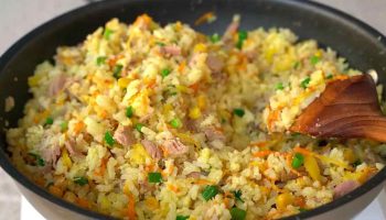 Riz Sauté aux Légumes Croquants et Thon Épicé : Une Recette Savoureuse et Légère