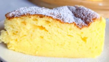 Un Gâteau Léger au Yaourt et Citron, Idéal Même en Période de Régime