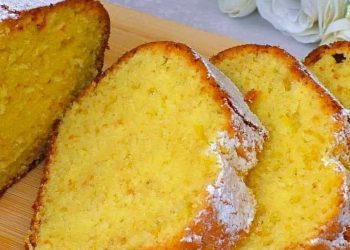 Cake Moelleux au Citron et Prunes