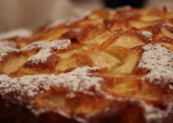 Gâteau moelleux aux 3 pommes prêt en 10 minutes