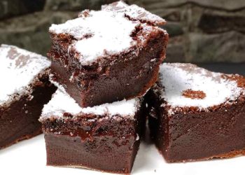 Gâteau au chocolat express avec 2 ingrédients