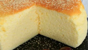 Gâteau japonais moelleux à 3 ingrédients