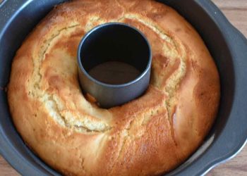 Gâteau moelleux au citron et au yaourt